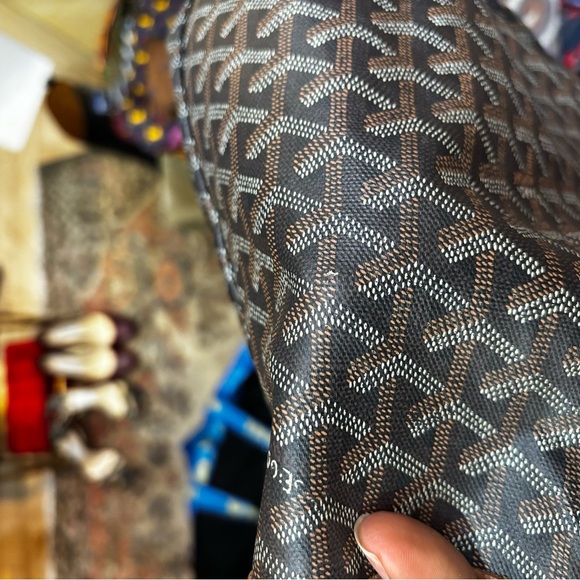Goyard Brown Tote with Geometric Pattern and Leather Handles - Picture 12 of 12